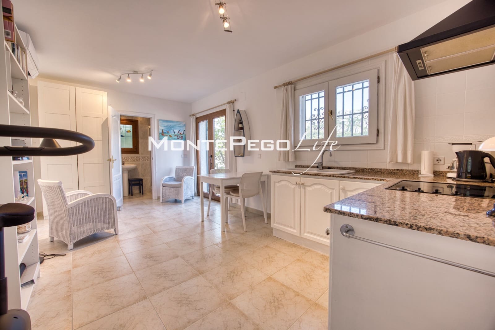 4 bedroom Villa for sale in Monte Pego with pool garage - € 499,000 (Ref: 9934879)