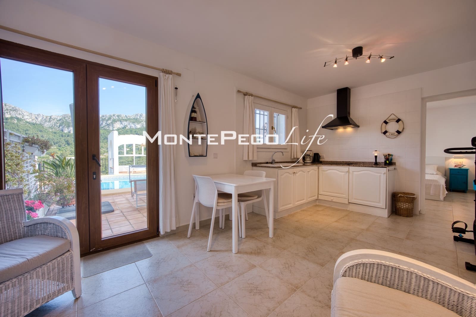 4 bedroom Villa for sale in Monte Pego with pool garage - € 499,000 (Ref: 9934879)