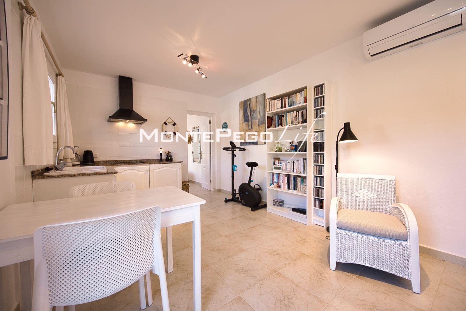 4 bedroom Villa for sale in Monte Pego with pool garage - € 499,000 (Ref: 9934879)