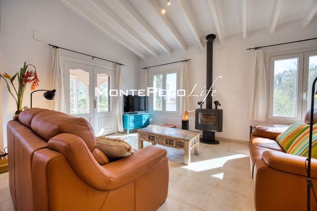 Chalet de 4 habitaciones en Monte Pego, Pego en venta con piscina garaje - 557.000 € (Ref: 9934879)