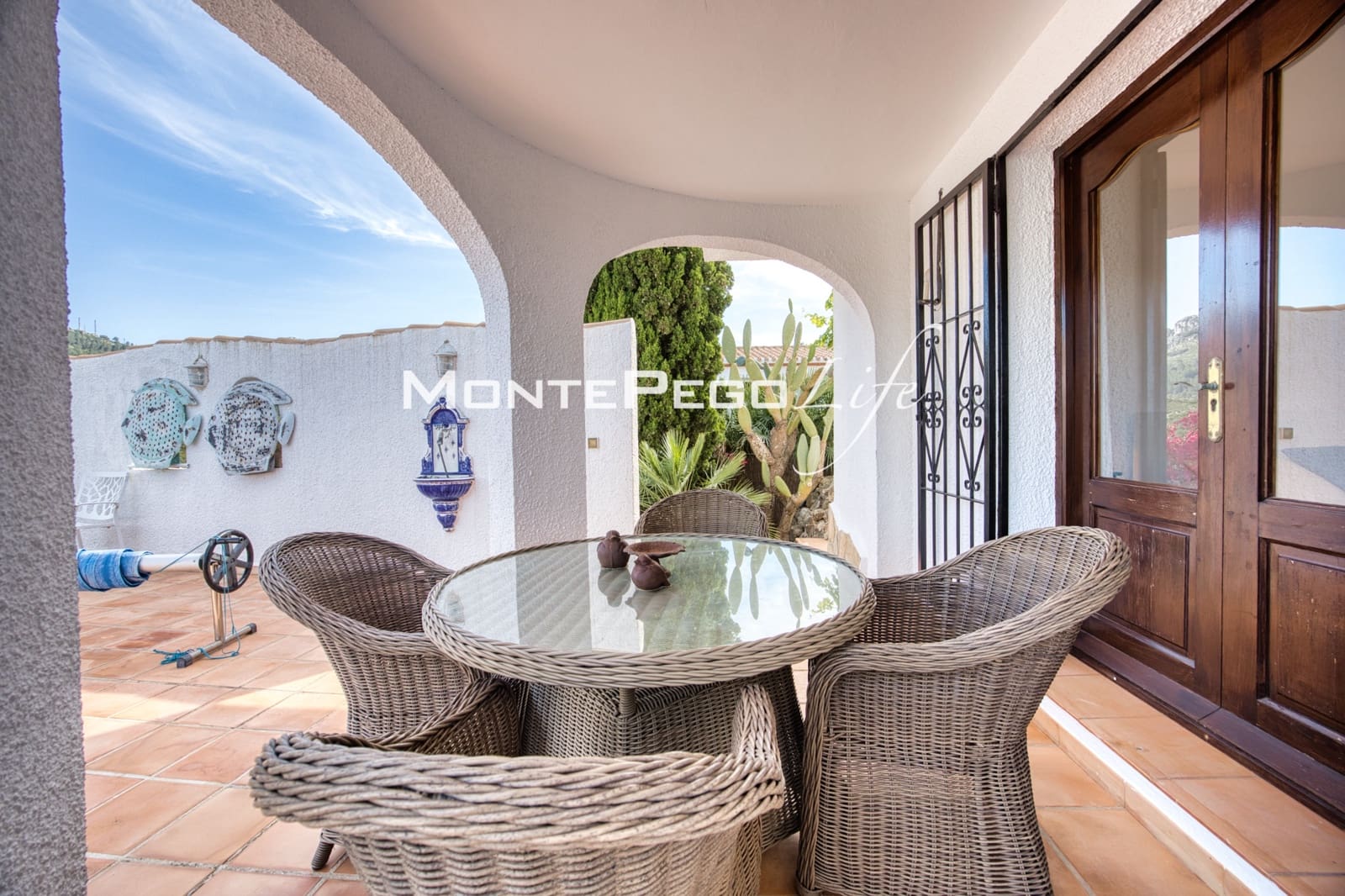 4 bedroom Villa for sale in Monte Pego with pool garage - € 499,000 (Ref: 9934879)