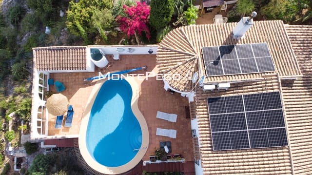 Chalet de 4 habitaciones en Monte Pego, Pego en venta con piscina garaje - 557.000 € (Ref: 9934879)