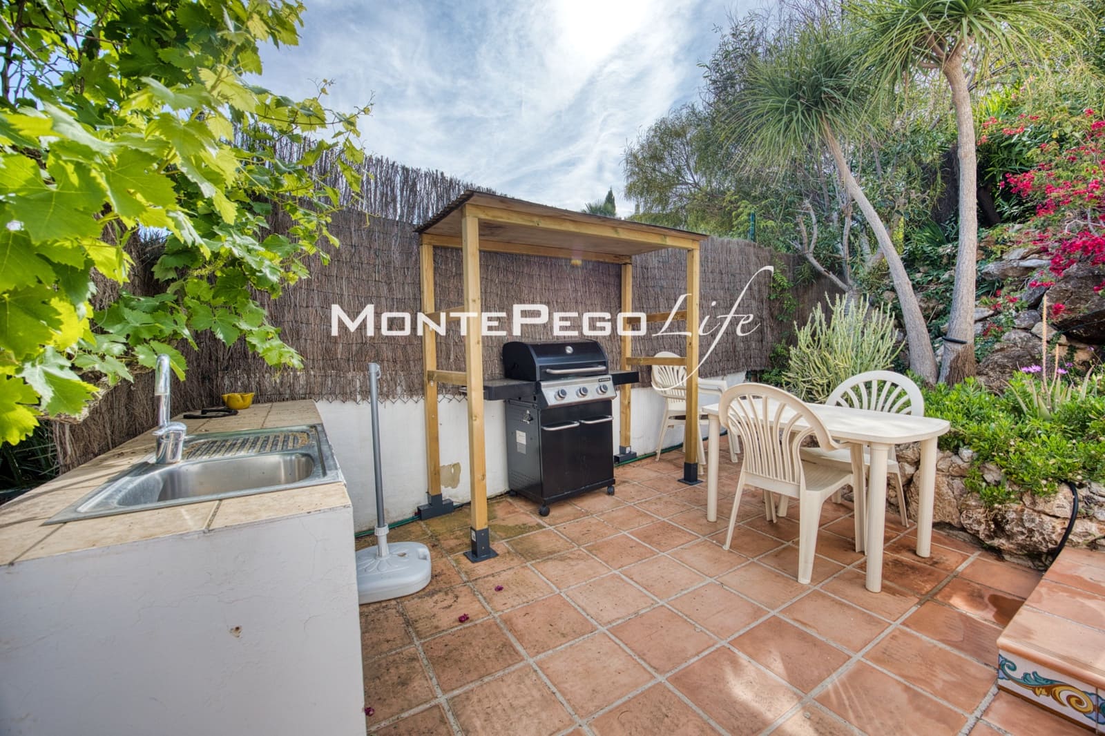 4 bedroom Villa for sale in Monte Pego with pool garage - € 499,000 (Ref: 9934879)