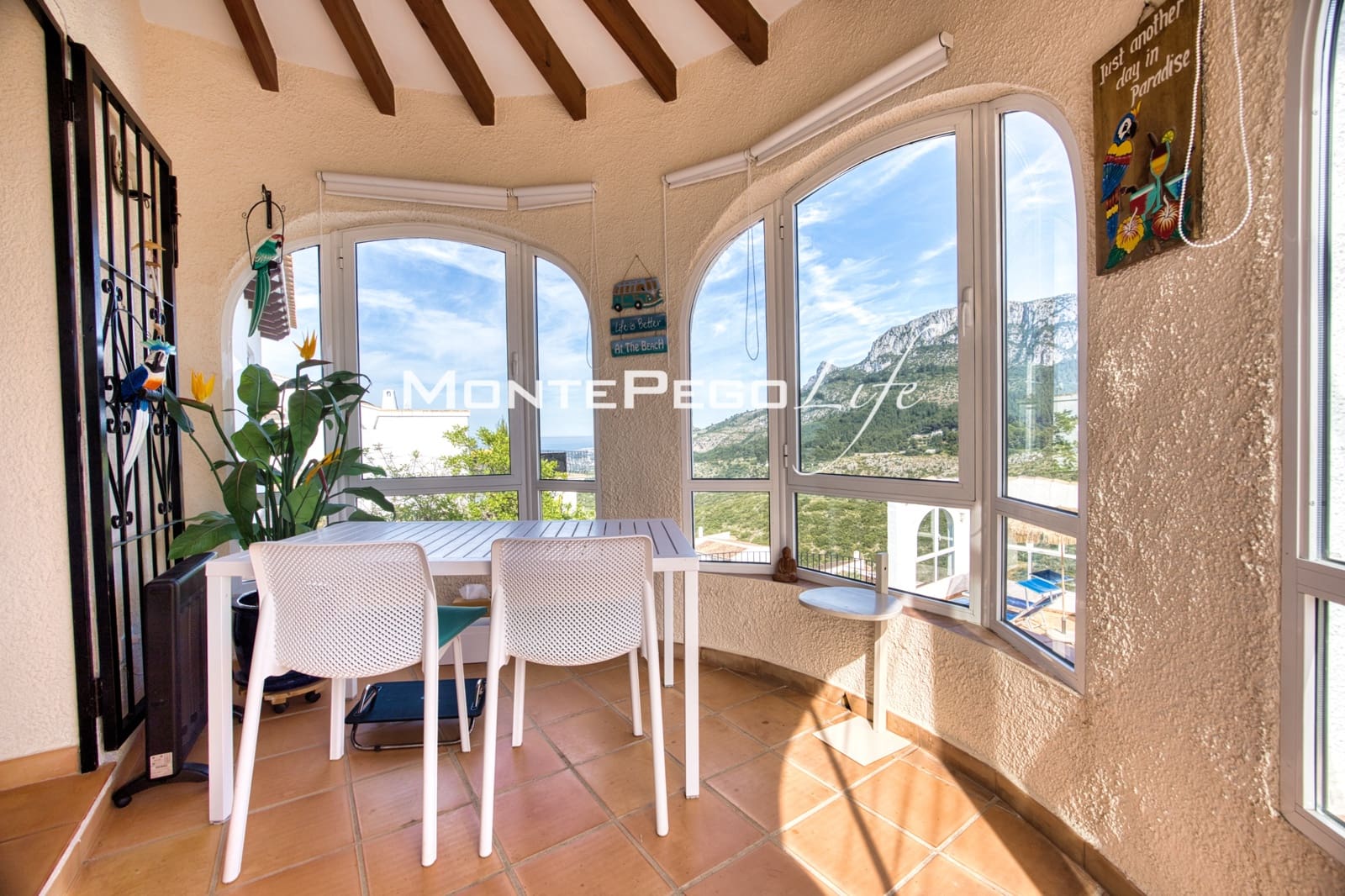 4 bedroom Villa for sale in Monte Pego with pool garage - € 499,000 (Ref: 9934879)