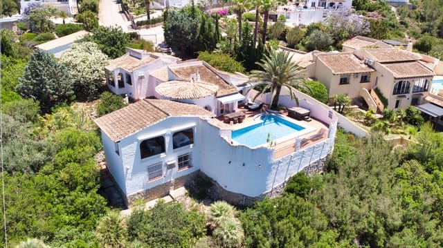 5 slaapkamer Villa te koop in Pego met zwembad garage - € 810.000 (Ref: 9934880)