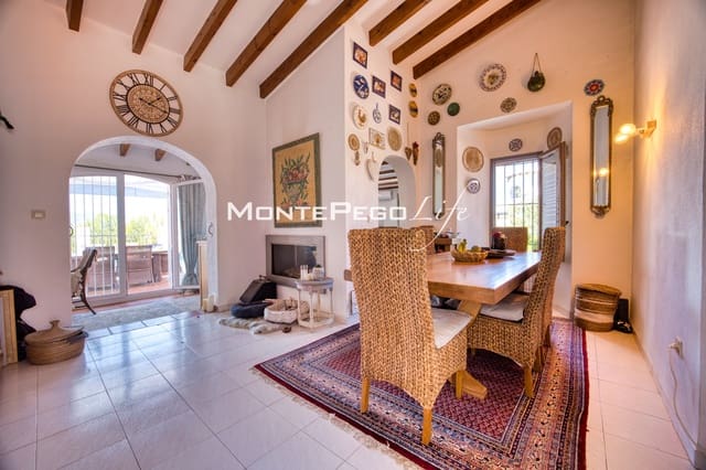 5 bedroom Villa for sale in Monte Pego, Pego with pool garage - € 750,000 (Ref: 9934880)