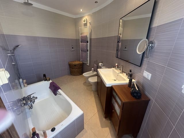 4 slaapkamer Villa te koop in Pego met zwembad garage - € 585.000 (Ref: 9934881)