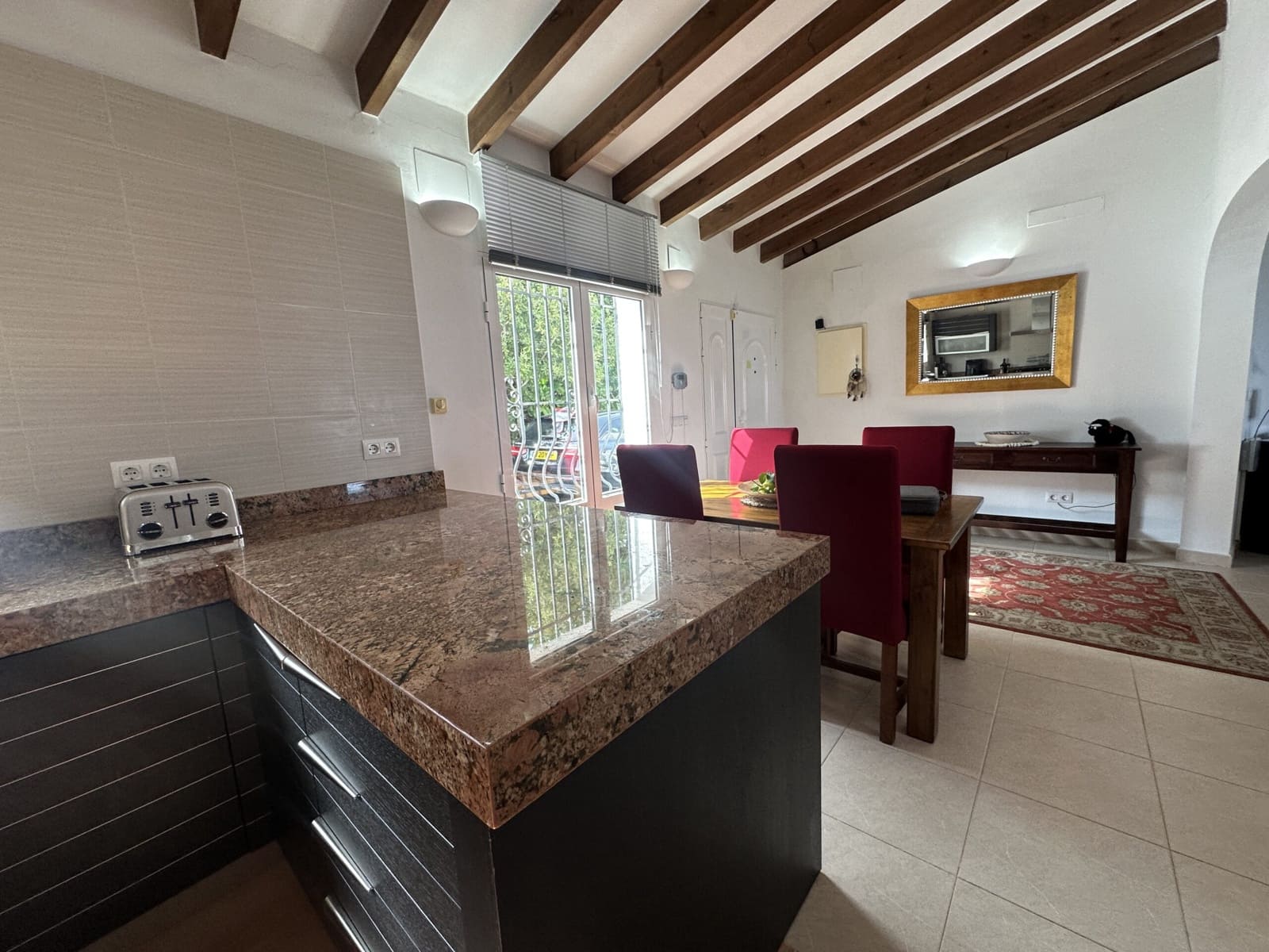 4 sovrum Villa till salu i Pego med pool garage - 585 000 € (Ref: 9934881)