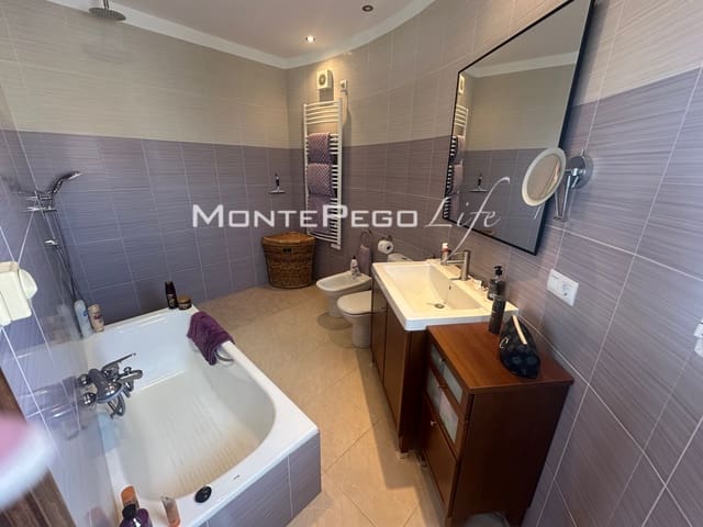 4 soveværelse Villa til salg i Monte Pego, Pego med swimmingpool garage - € 585.000 (Ref: 9934881)