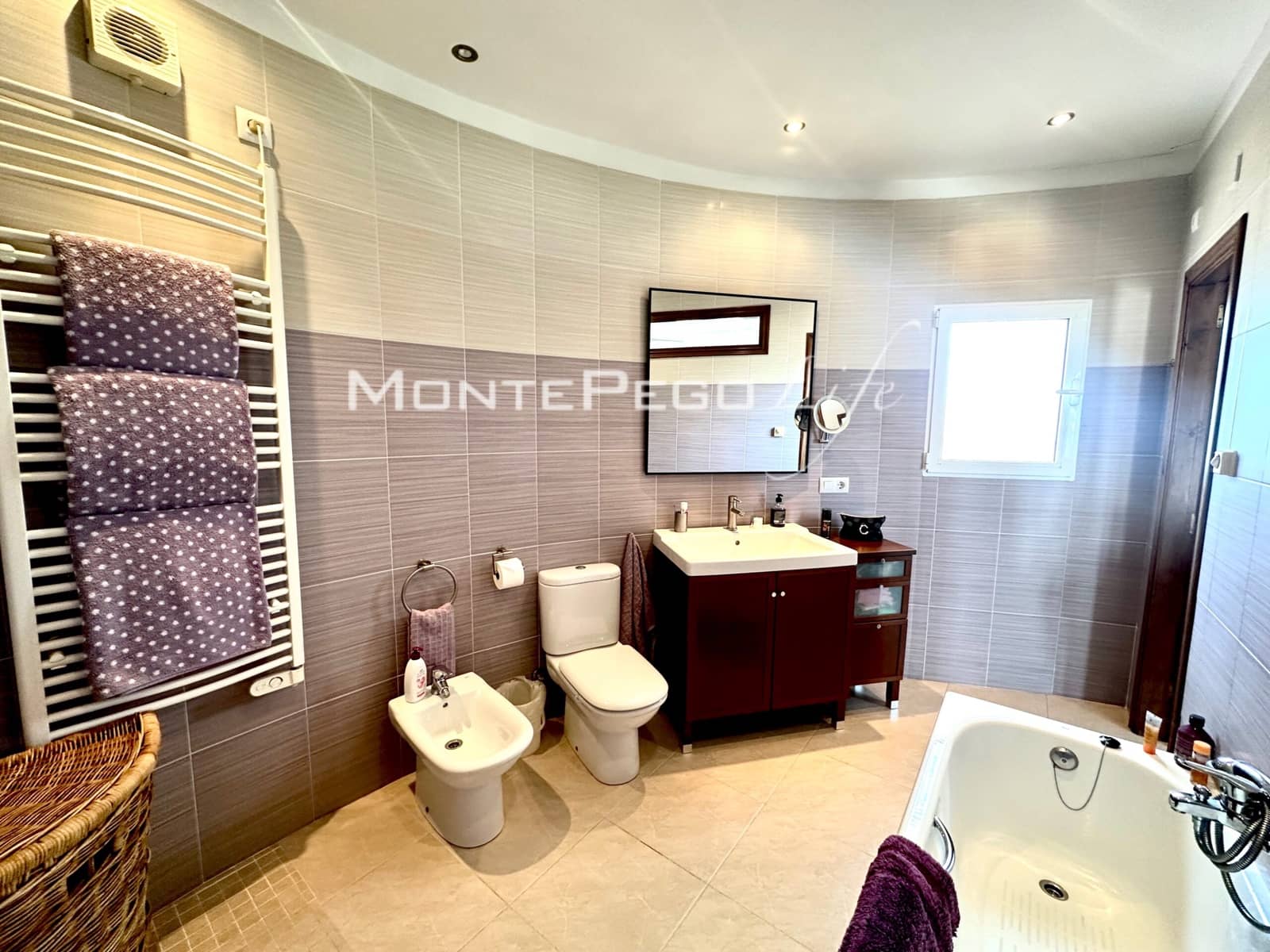 4 sovrum Villa till salu i Monte Pego med pool garage - 585 000 € (Ref: 9934881)