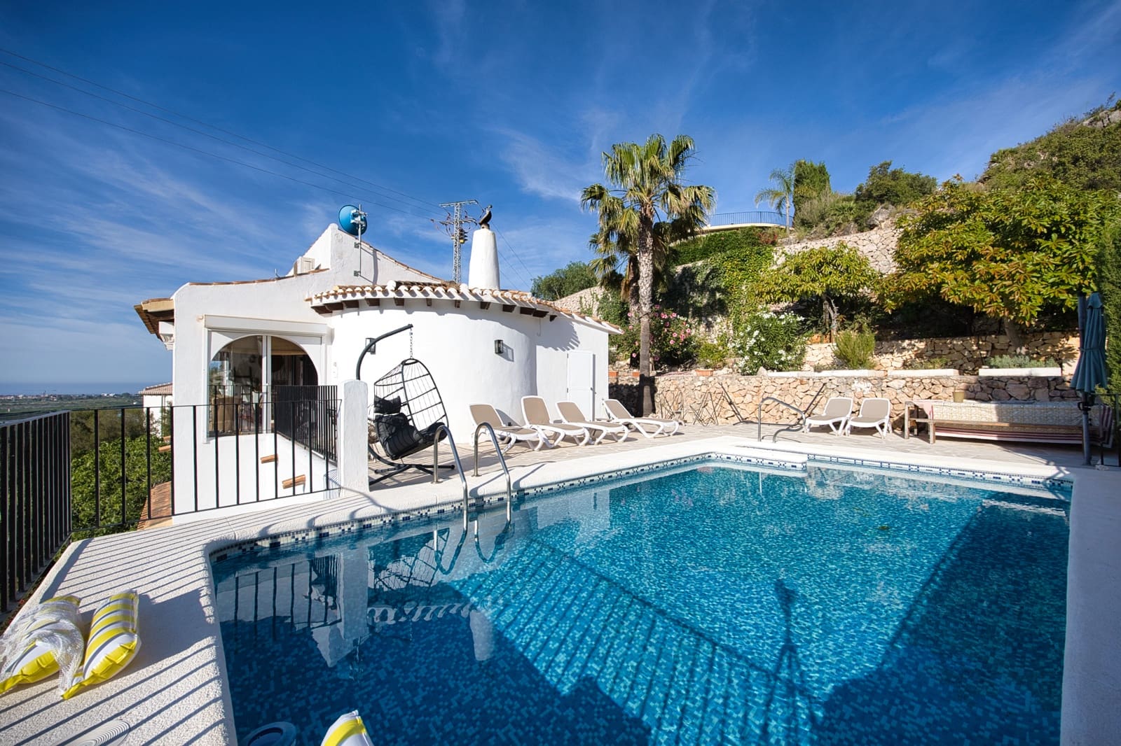 3 soveværelse Villa til salg i Pego med swimmingpool garage - € 459.000 (Ref: 9934884)