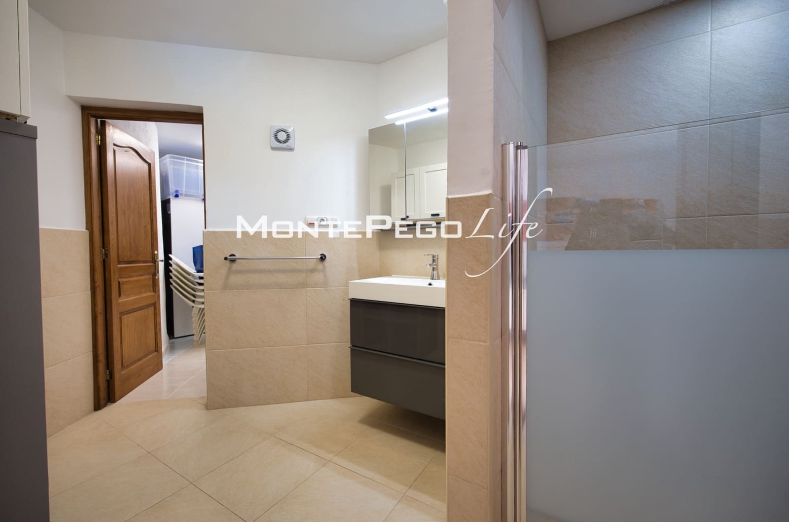 4 bedroom Villa for sale in Monte Pego with pool garage - € 440,000 (Ref: 9934885)