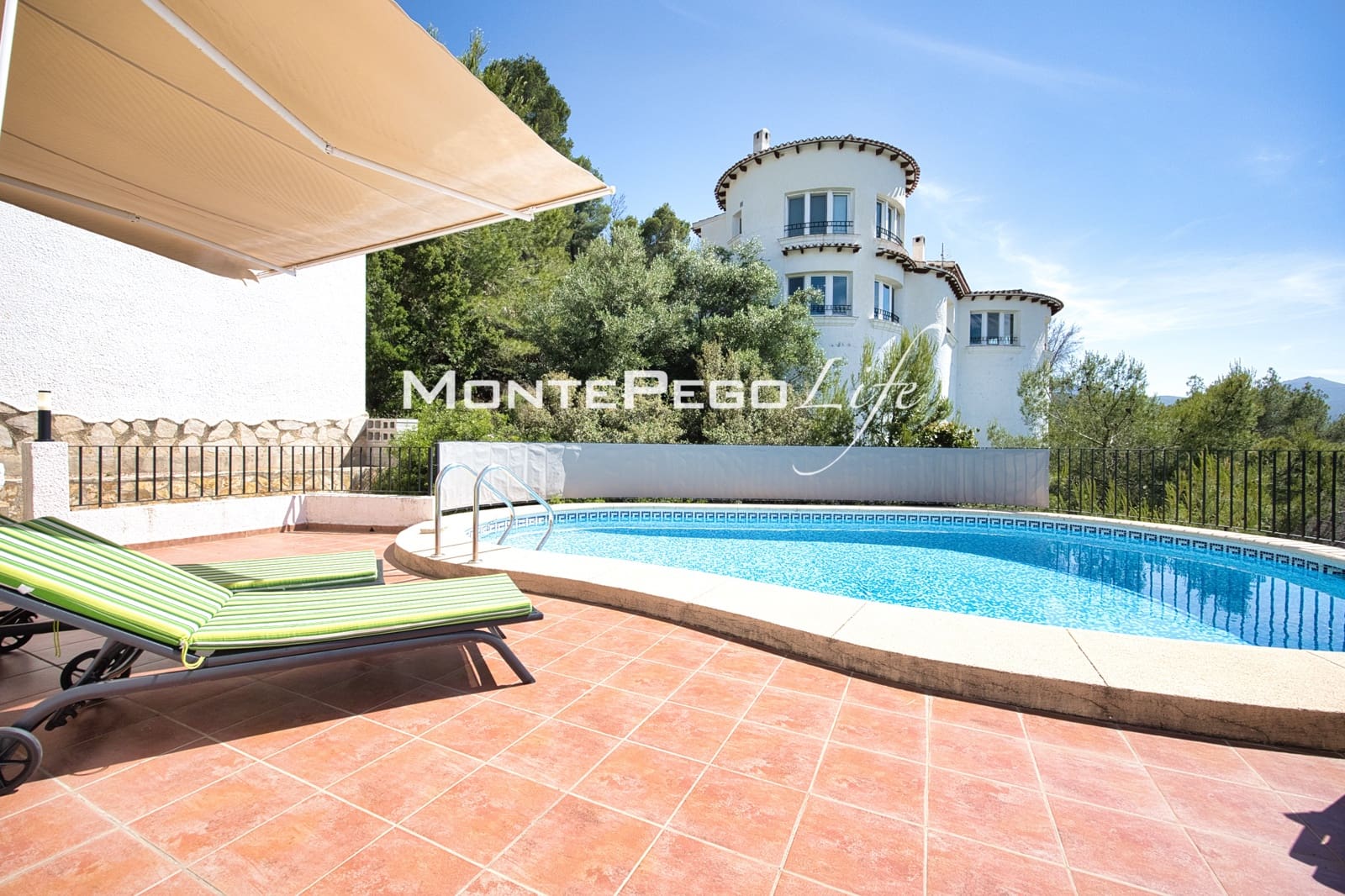 4 bedroom Villa for sale in Monte Pego with pool garage - € 440,000 (Ref: 9934885)