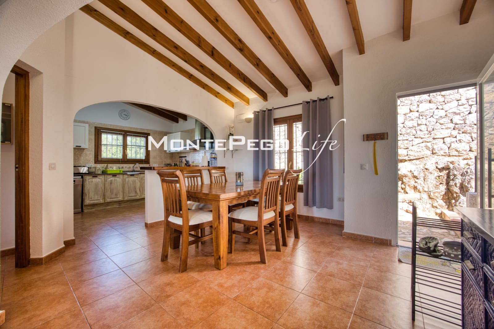 4 bedroom Villa for sale in Monte Pego with pool garage - € 440,000 (Ref: 9934885)