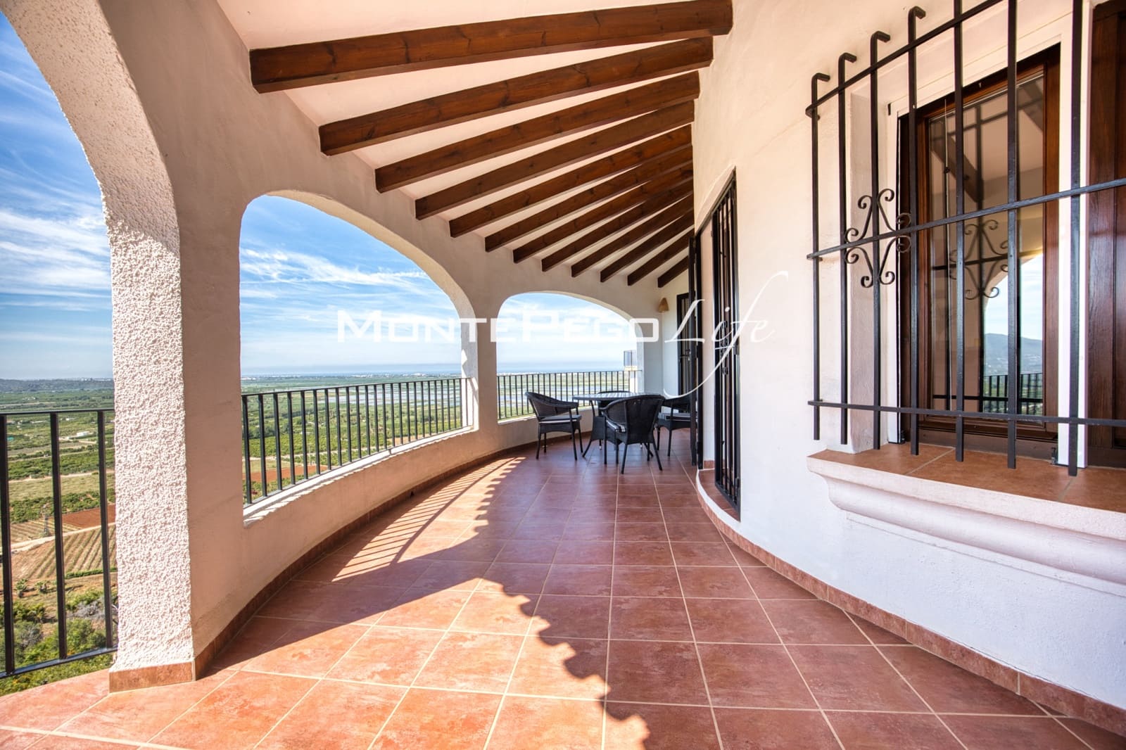4 bedroom Villa for sale in Monte Pego with pool garage - € 440,000 (Ref: 9934885)
