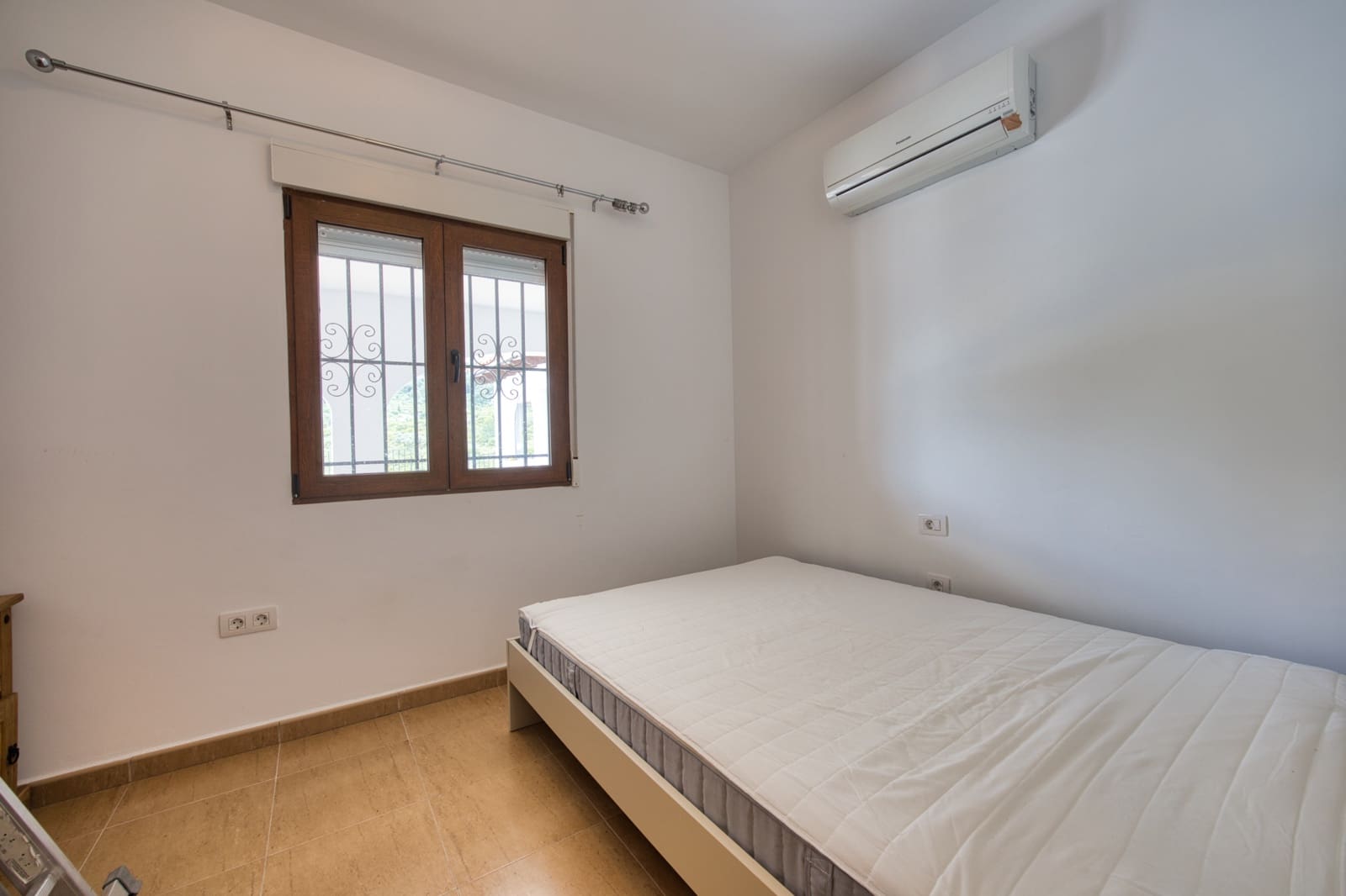 5 slaapkamer Villa te koop in Pego met zwembad garage - € 580.000 (Ref: 9934886)