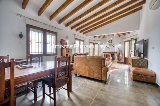 Chalet de 5 habitaciones en Monte Pego, Pego en venta con piscina garaje - 580.000 € (Ref: 9934886)