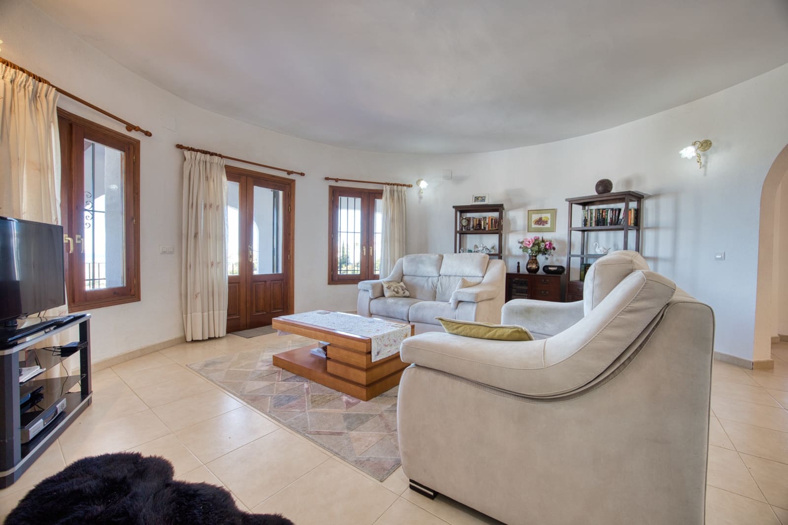 Chalet de 4 habitaciones en Pego en venta con piscina garaje - 499.000 € (Ref: 9934887)
