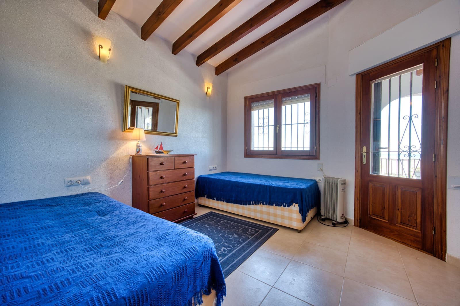 Chalet de 4 habitaciones en Pego en venta con piscina garaje - 499.000 € (Ref: 9934887)