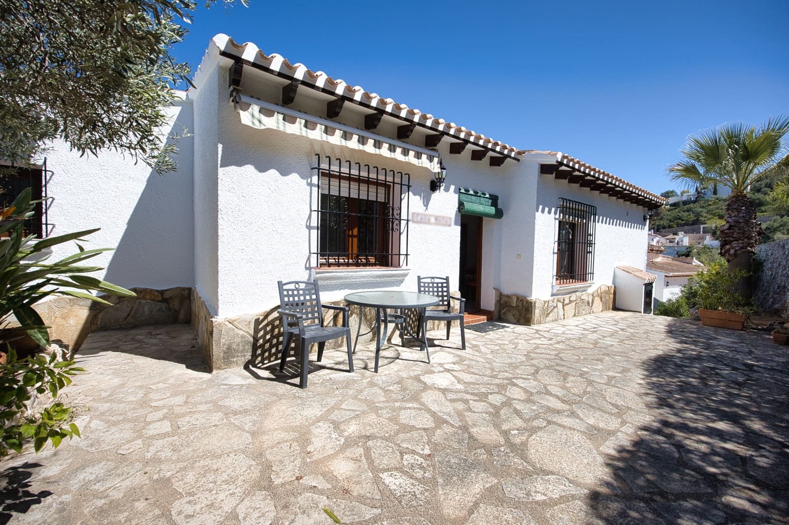 Chalet de 4 habitaciones en Pego en venta con piscina garaje - 499.000 € (Ref: 9934887)