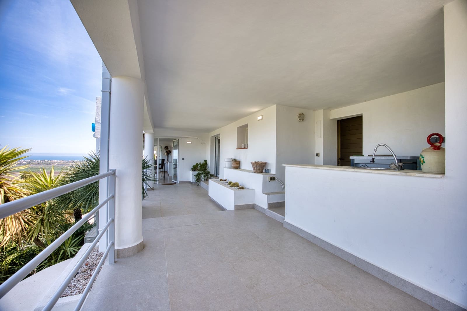 Chalet de 5 habitaciones en Monte Pego en venta con piscina garaje - 875.000 € (Ref: 9934888)