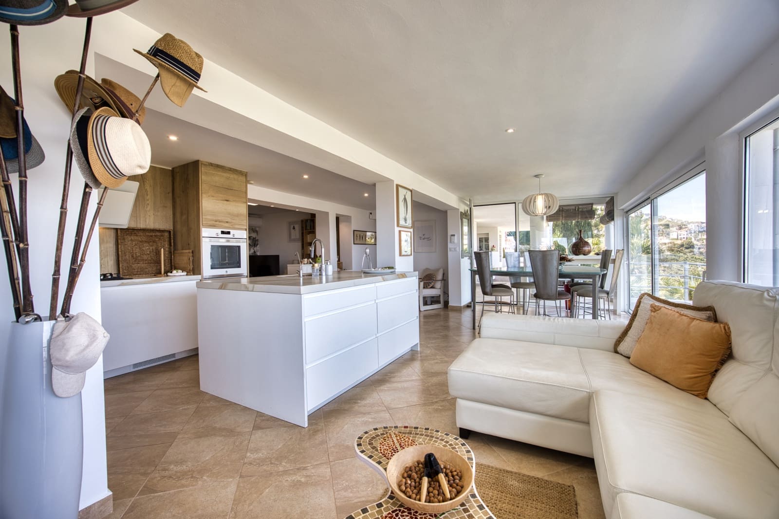 Chalet de 5 habitaciones en Monte Pego en venta con piscina garaje - 875.000 € (Ref: 9934888)