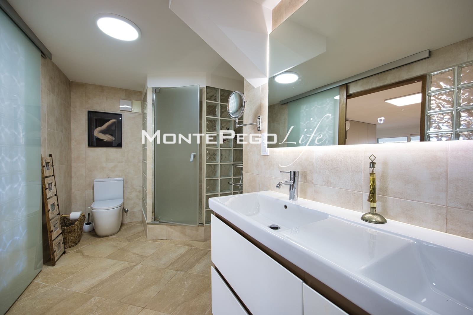 Chalet de 5 habitaciones en Monte Pego en venta con piscina garaje - 875.000 € (Ref: 9934888)