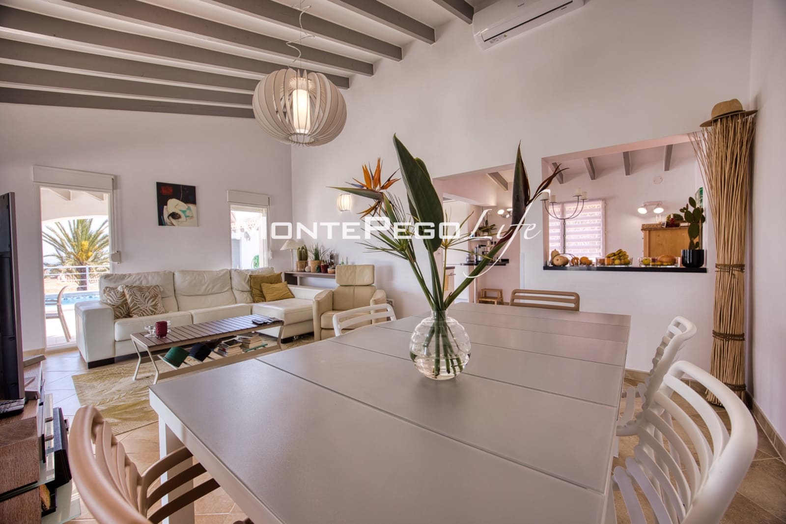 Chalet de 5 habitaciones en Monte Pego en venta con piscina garaje - 875.000 € (Ref: 9934888)