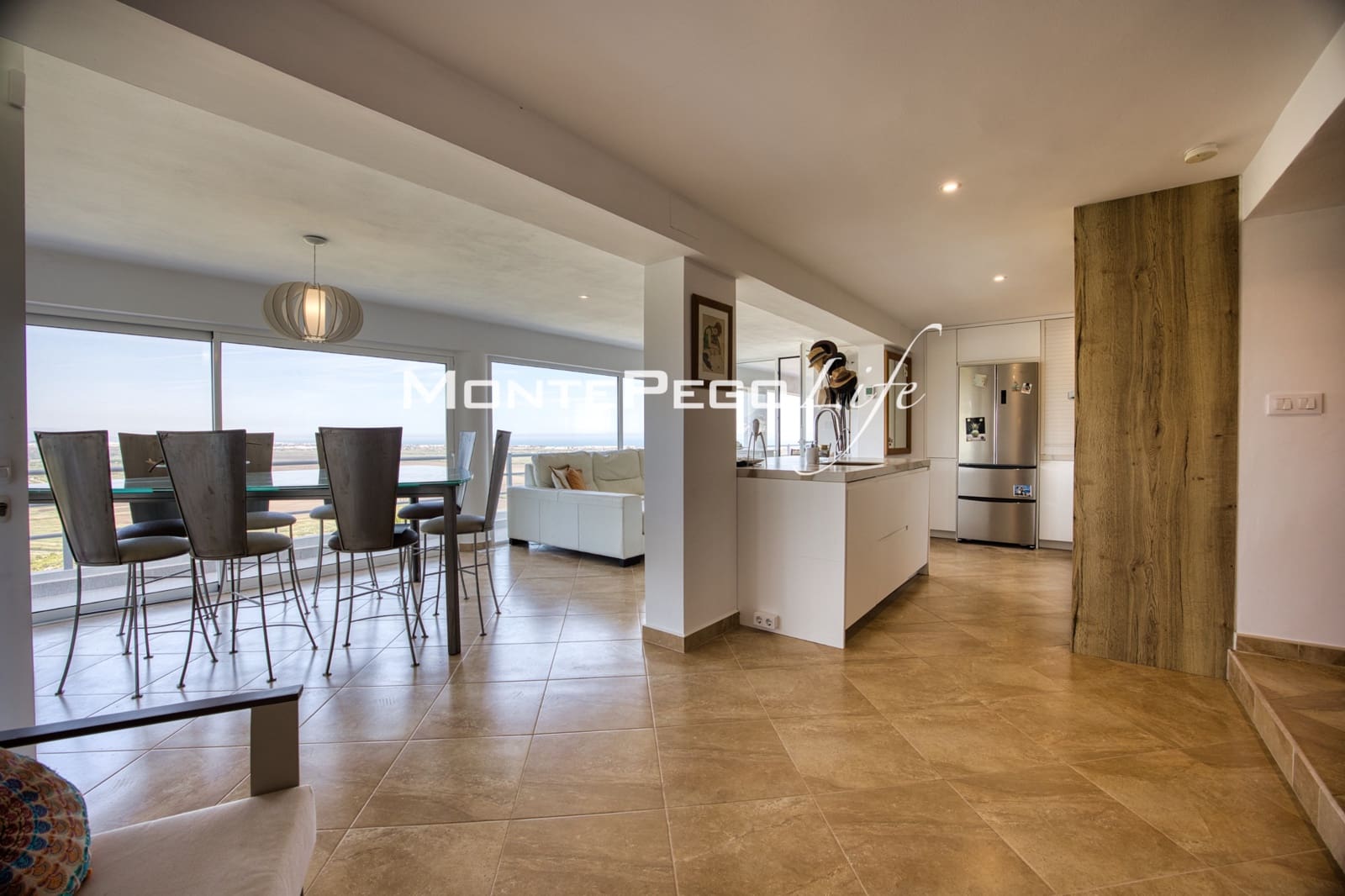Chalet de 5 habitaciones en Monte Pego en venta con piscina garaje - 875.000 € (Ref: 9934888)