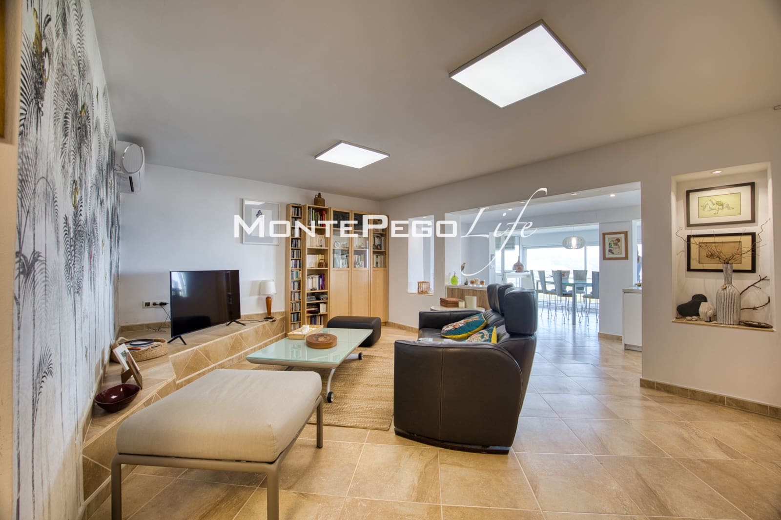 Chalet de 5 habitaciones en Monte Pego en venta con piscina garaje - 875.000 € (Ref: 9934888)