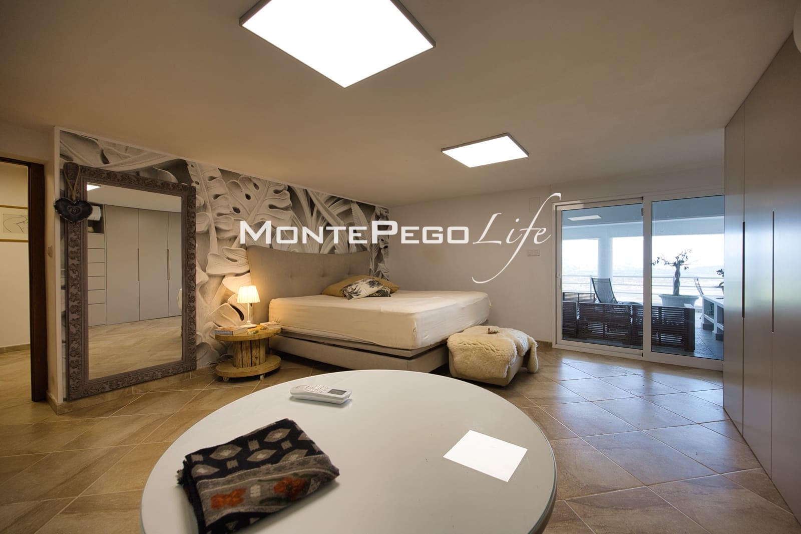 Chalet de 5 habitaciones en Monte Pego en venta con piscina garaje - 875.000 € (Ref: 9934888)