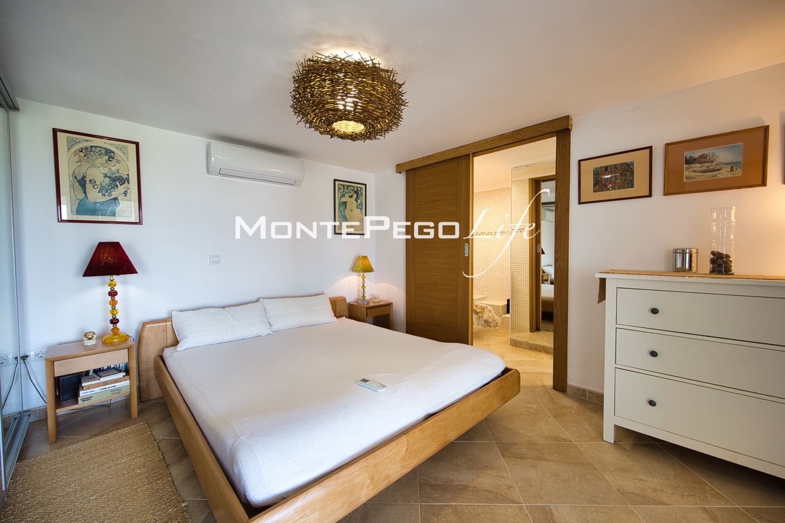 Chalet de 5 habitaciones en Monte Pego en venta con piscina garaje - 875.000 € (Ref: 9934888)