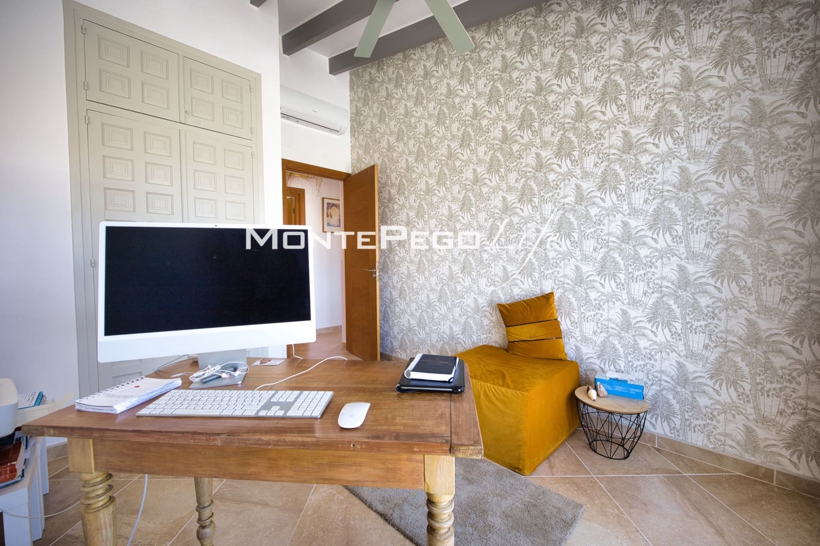 Chalet de 5 habitaciones en Monte Pego en venta con piscina garaje - 875.000 € (Ref: 9934888)