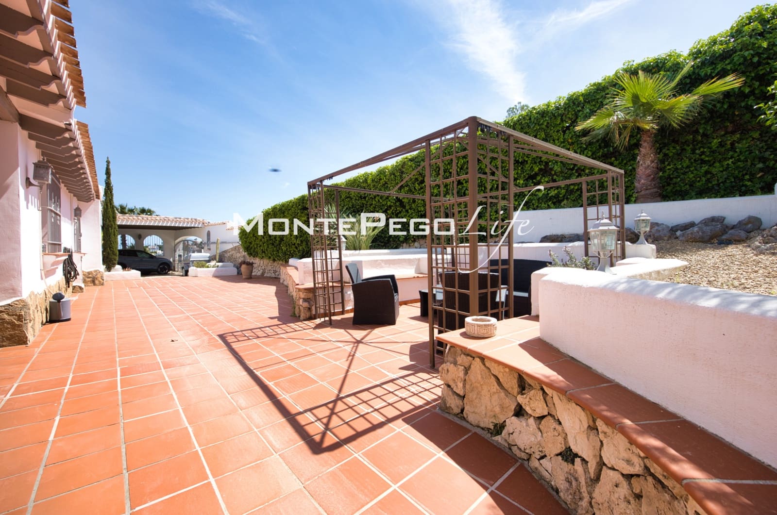 Chalet de 5 habitaciones en Monte Pego en venta con piscina garaje - 875.000 € (Ref: 9934888)