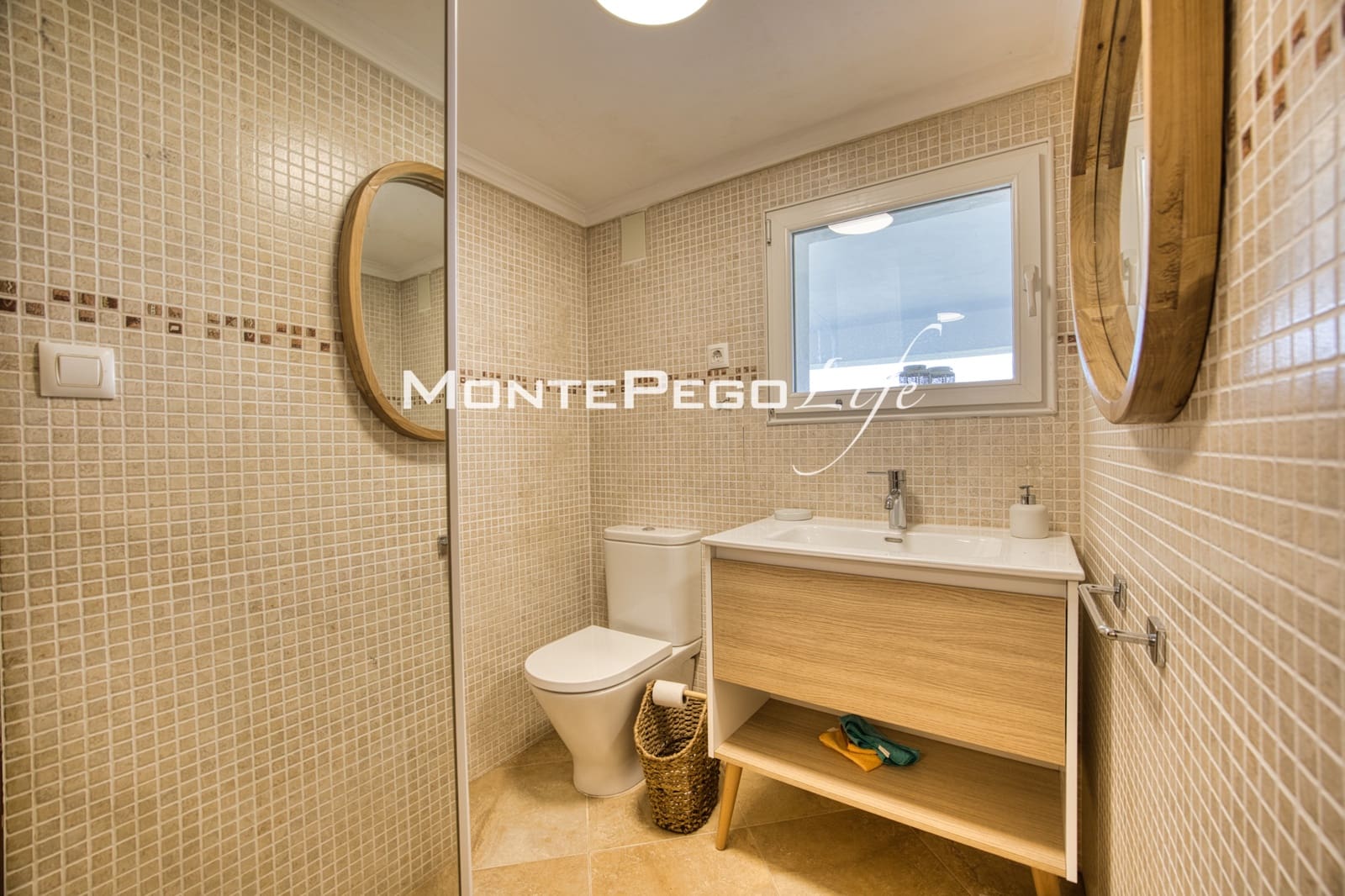 Chalet de 5 habitaciones en Monte Pego en venta con piscina garaje - 875.000 € (Ref: 9934888)