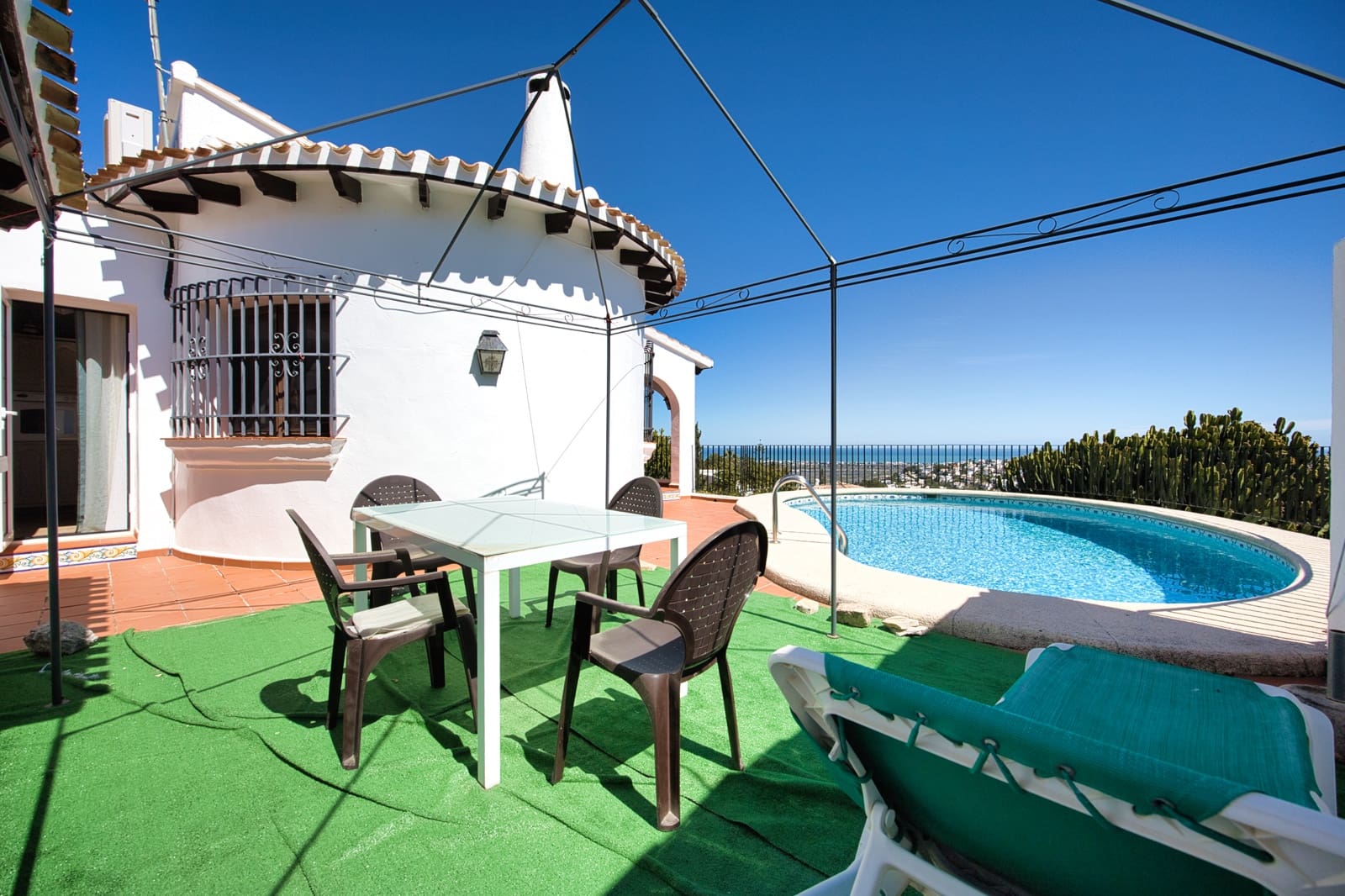 4 soveværelse Villa til salg i Pego med swimmingpool garage - € 425.000 (Ref: 9934889)