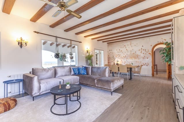 5 slaapkamer Villa te koop in Pego met zwembad garage - € 895.000 (Ref: 9934890)