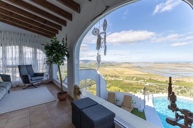 5 slaapkamer Villa te koop in Pego met zwembad garage - € 895.000 (Ref: 9934890)