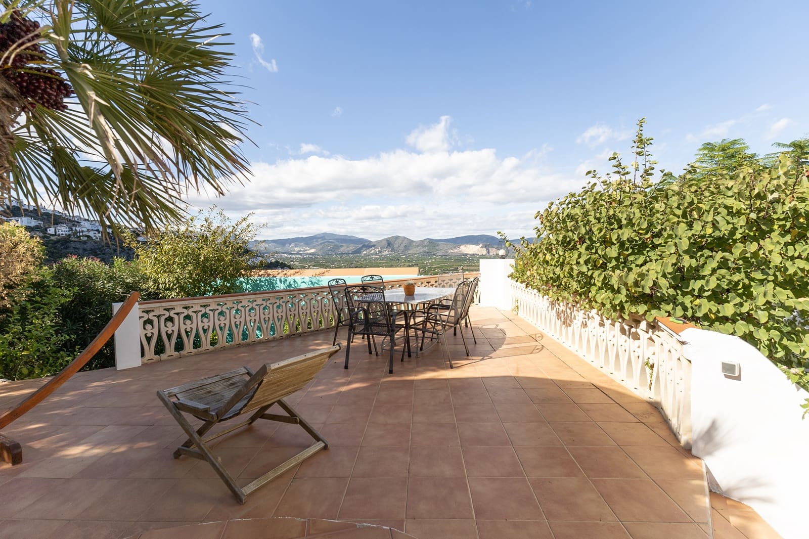 5 slaapkamer Villa te koop in Pego met zwembad garage - € 895.000 (Ref: 9934890)