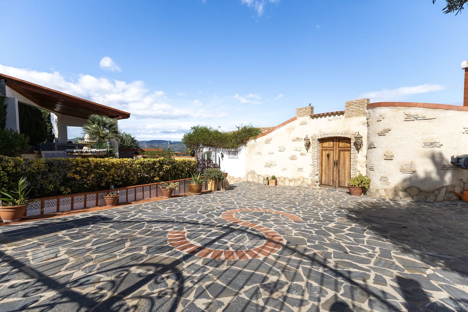 5 slaapkamer Villa te koop in Pego met zwembad garage - € 895.000 (Ref: 9934890)
