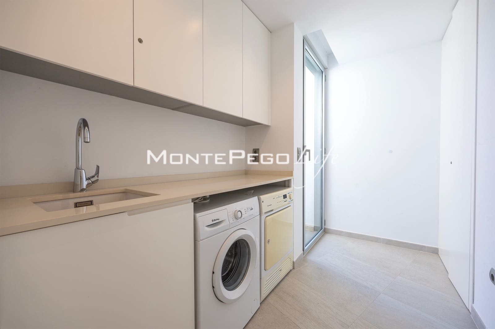 4 sovrum Villa till salu i Monte Pego med pool garage - 1 449 000 € (Ref: 9934891)