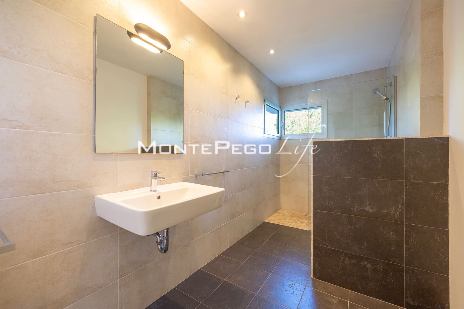 4 sovrum Villa till salu i Monte Pego med pool garage - 1 449 000 € (Ref: 9934891)
