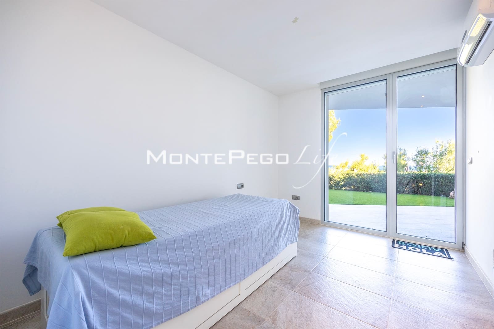 4 sovrum Villa till salu i Monte Pego med pool garage - 1 449 000 € (Ref: 9934891)