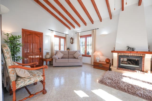 3 slaapkamer Villa te koop in Pego met zwembad garage - € 480.000 (Ref: 9934892)