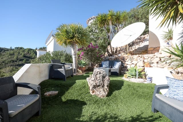 3 slaapkamer Villa te koop in Pego met zwembad garage - € 480.000 (Ref: 9934892)
