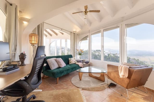4 soverom Villa til salgs i Pego med svømmebasseng garasje - € 780 000 (Ref: 9934893)