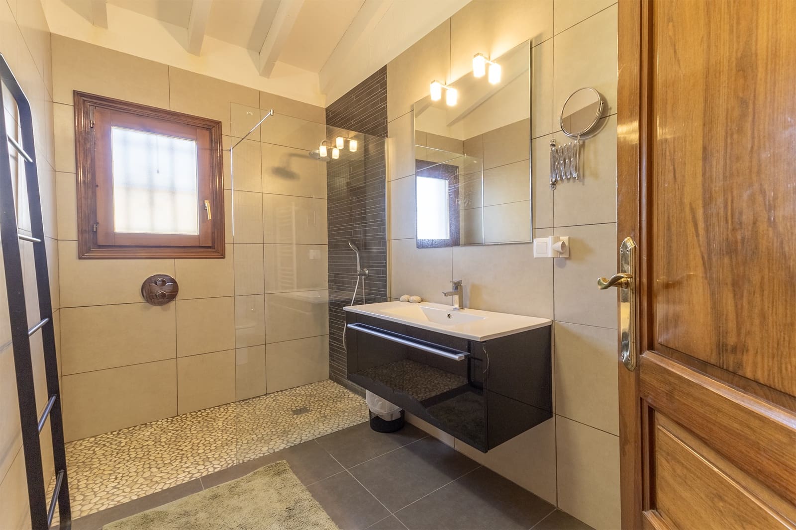 4 soveværelse Villa til salg i Pego med swimmingpool garage - € 780.000 (Ref: 9934893)