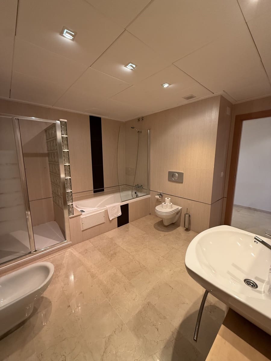 4 slaapkamer Appartement te koop in Pego met zwembad garage - € 550.000 (Ref: 9934897)