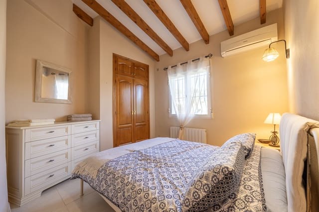 2 slaapkamer Villa te koop in Monte Pego, Pego met zwembad garage - € 365.000 (Ref: 9934899)