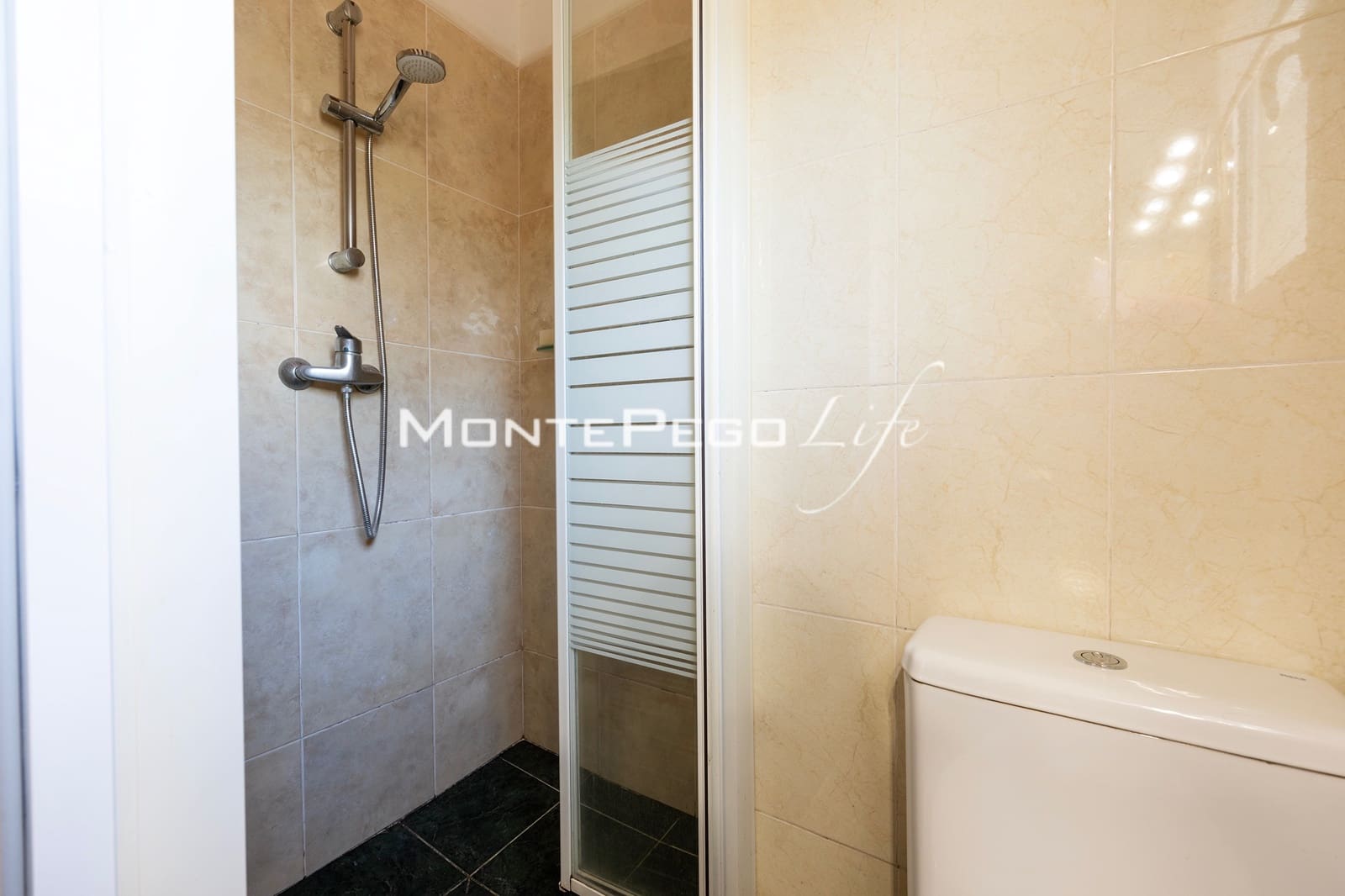 Chalet de 2 habitaciones en Monte Pego en venta con piscina garaje - 365.000 € (Ref: 9934899)